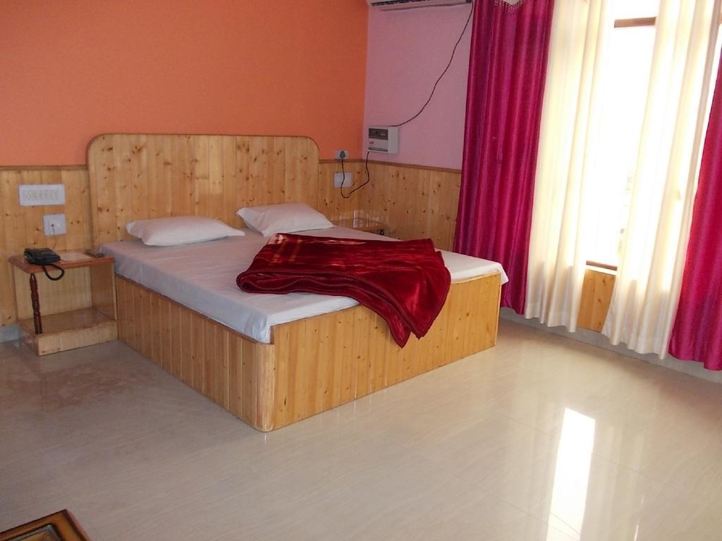 Himgiri Resort Nagchala Kültér fotó